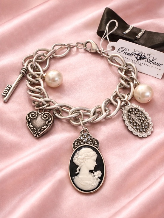 Park Lane Jewelry - Park Lane Black & Silver Cameo Charm Bracelet with Pearls